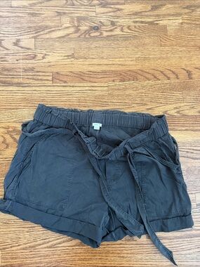 High-Waist Black Tie-Belt Women's Shorts